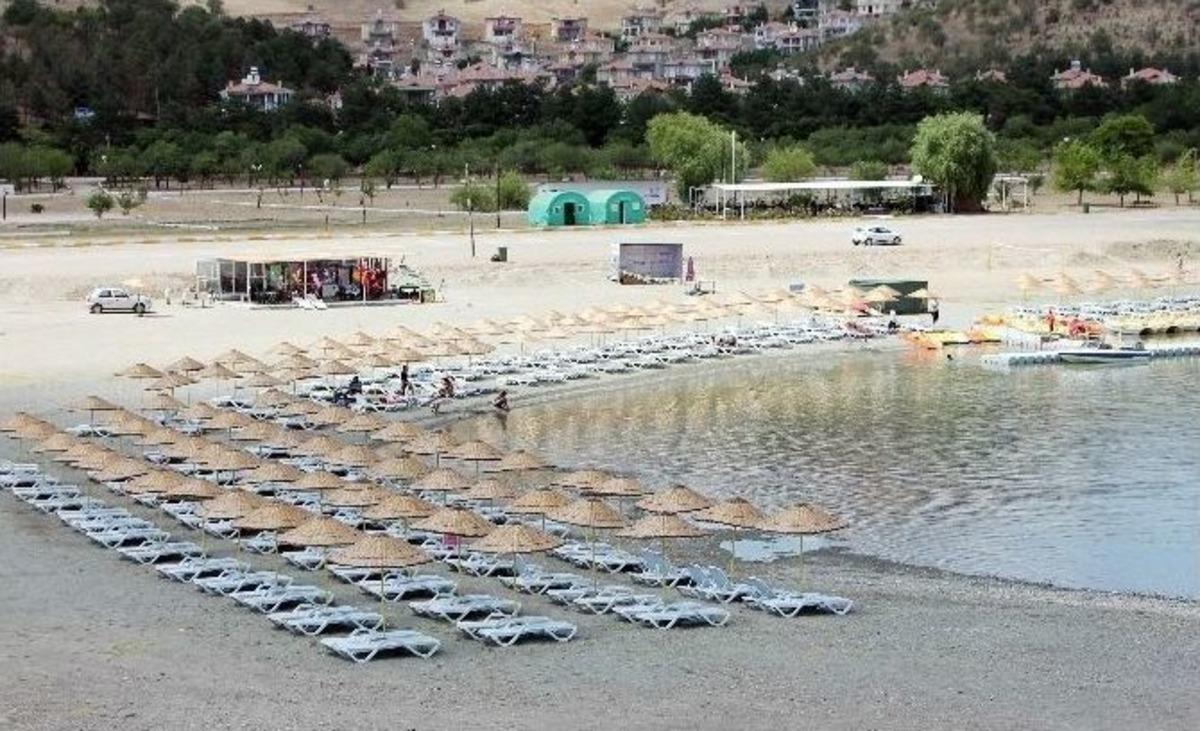 Doğu'nun Gizli Denizi Hazar'da 2,5 Lira'ya Tatil