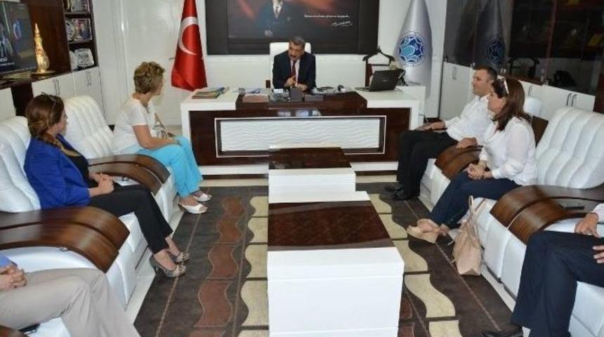 Mimarlar Ve İnşaat M&uuml;hendislerinden Başkan Selahattin G&uuml;rkan'a Ziyaret