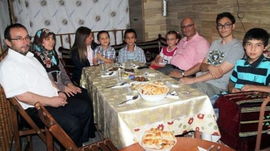 Başbakan Erdoğan&rsquo;ın 3 &Ccedil;ocuk Tavsiyesini İkiye Katladı