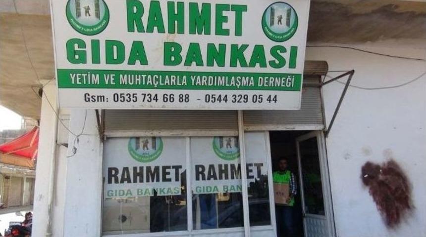 Rahmet Gıda Bankası Haziran Ayında 658 Aileyi Sevindirdi