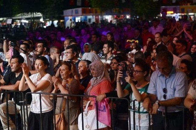 Büyükşehir Ramazan Şenlikleri’nde Elazığ Gecesi