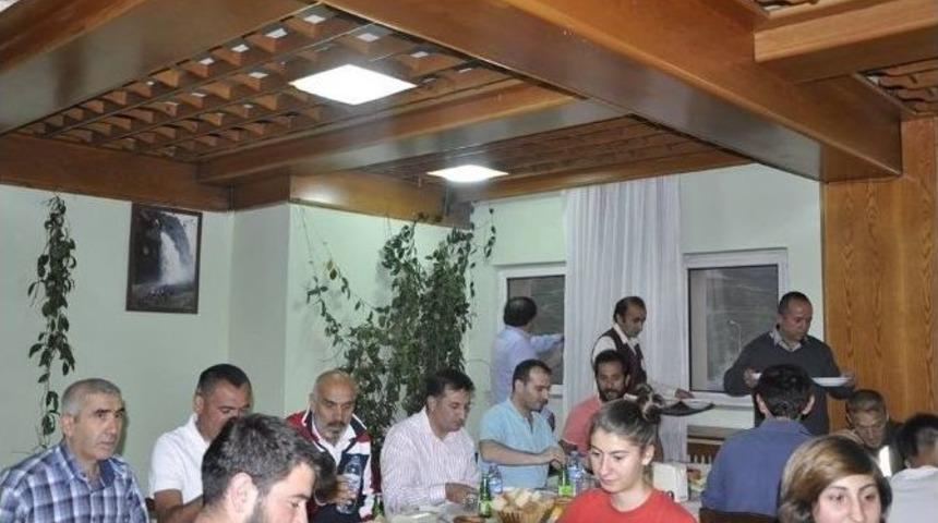 Atletizm Ve Alp Disiplini Kayak Milli Takım Sporcuları İftar Yemeğinde Buluştu