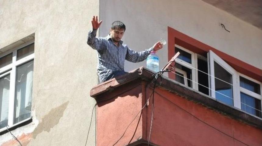 Şizofren Gen&ccedil; İntihar Girişiminde Bulundu