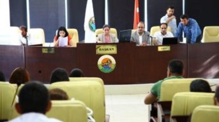 Eş Başkanlık Sistemi Meclisten Ge&ccedil;ti