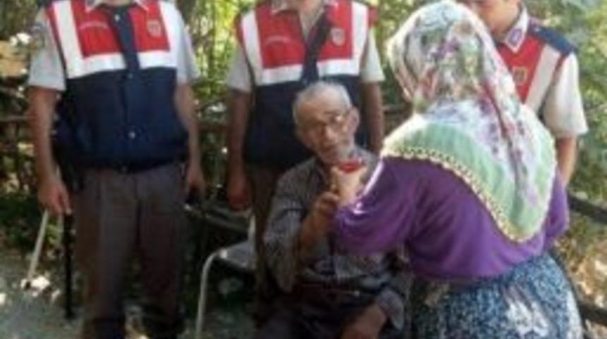 Ormanda Kaybolan Yaşlı Adam 22 Saat Sonra Bulundu