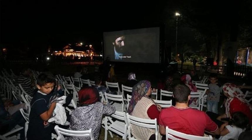 A&ccedil;ık Hava Sinema Keyfi Devam Ediyor