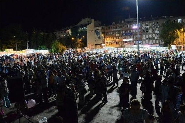 Kırıkkale’de Ramazan Sokağına Yoğun İlgi