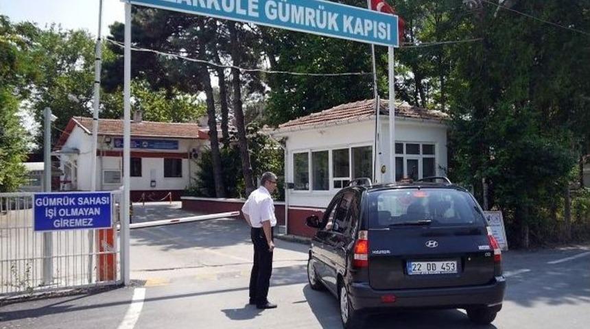 Yunan G&uuml;mr&uuml;k&ccedil;&uuml;lerin Grevi Sınırda Ge&ccedil;işi Durdurdu