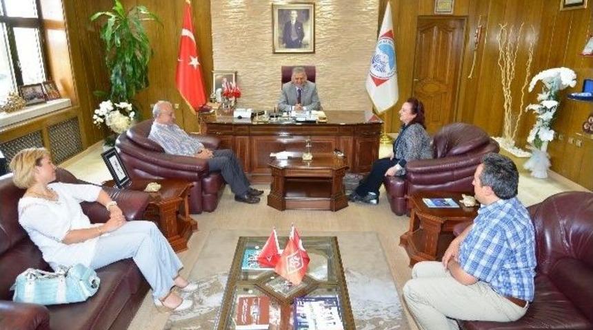 Kayseri Diş Hekimleri Odası Y&ouml;netim Kurulu &Uuml;yeleri B&uuml;y&uuml;kkılı&ccedil;'ı Ziyaret Etti