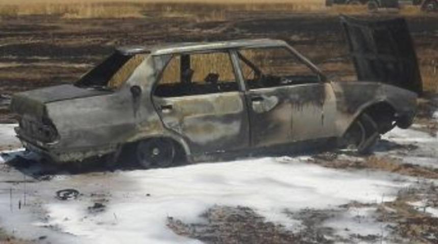 Şarampole Yuvarlanan Otomobil Yandı