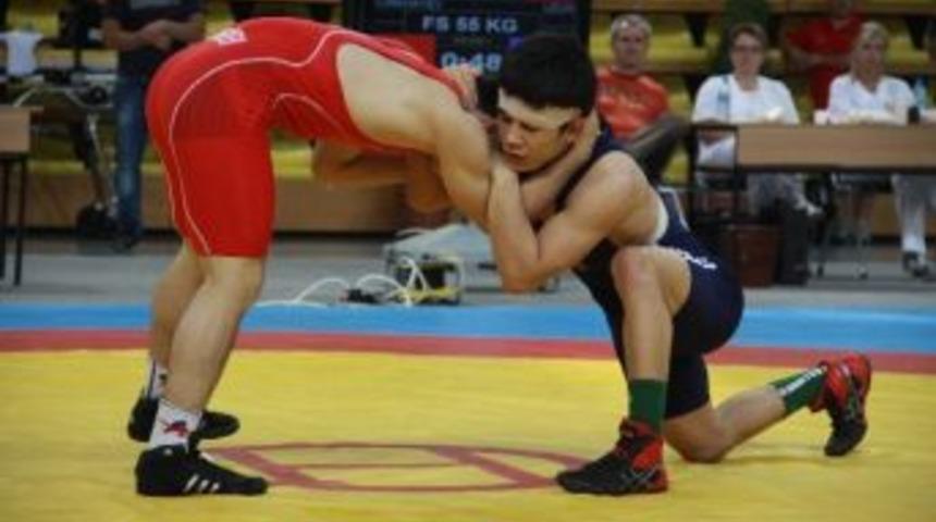 D&uuml;nya &Uuml;niversiteler G&uuml;reş Şampiyonası'nda 3 Madalya