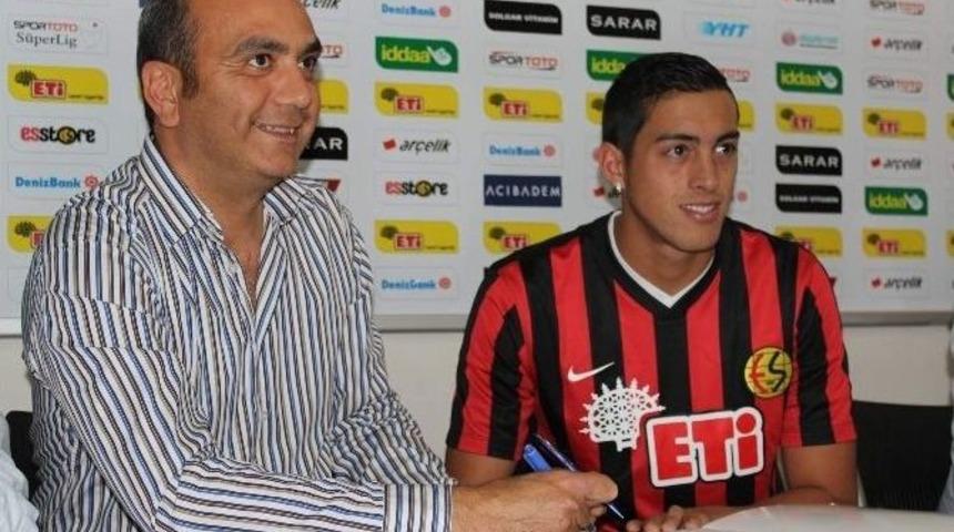 Eskişehirspor Arjantinli Gen&ccedil; Oyuncuyu Renklerine Bağladı