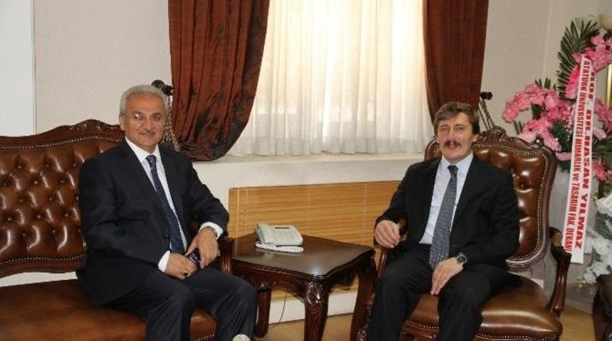 Başkan Başsoy Rekt&ouml;r &Ccedil;apoğlu&rsquo;nu Ziyaret Etti