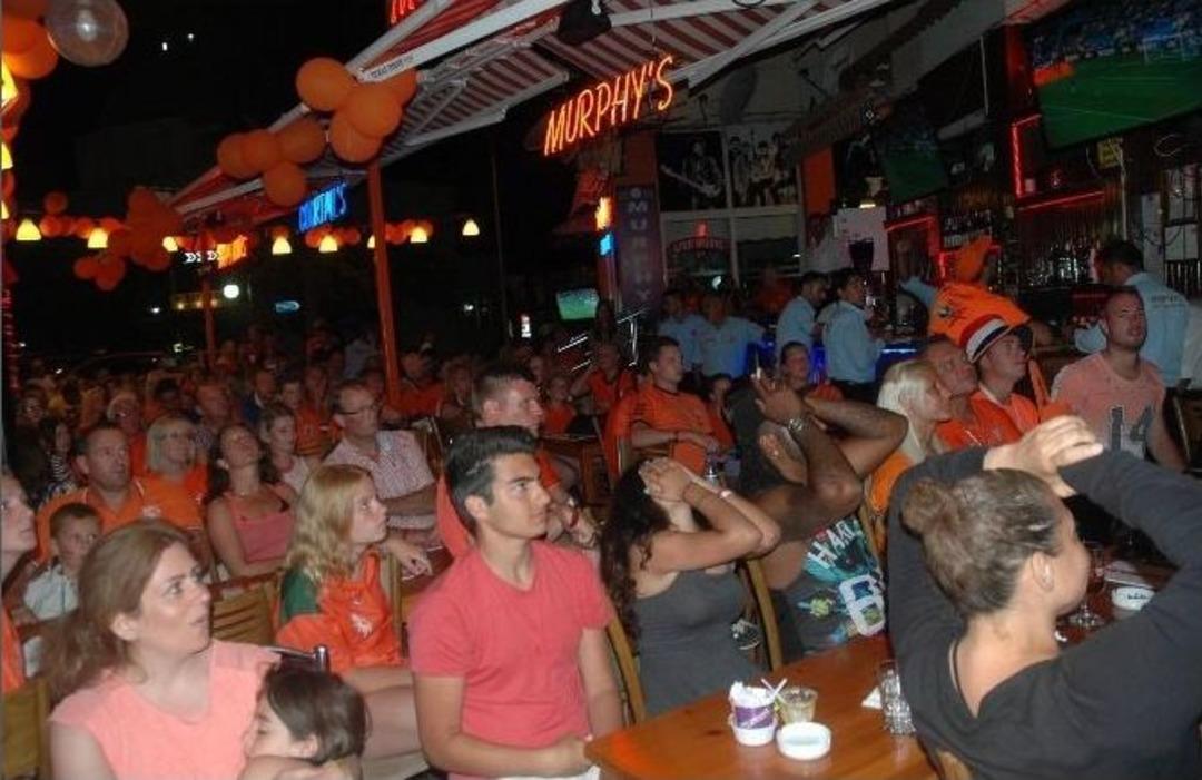 Hollandalı Turistler Kahroldu