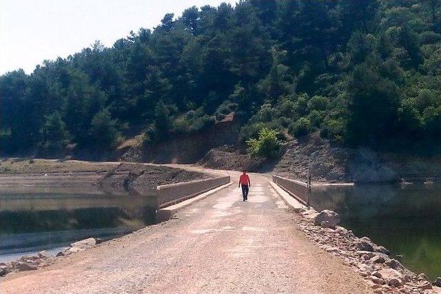 Baraj Sularının Yuttuğu Köprü Ulaşıma Açıldı