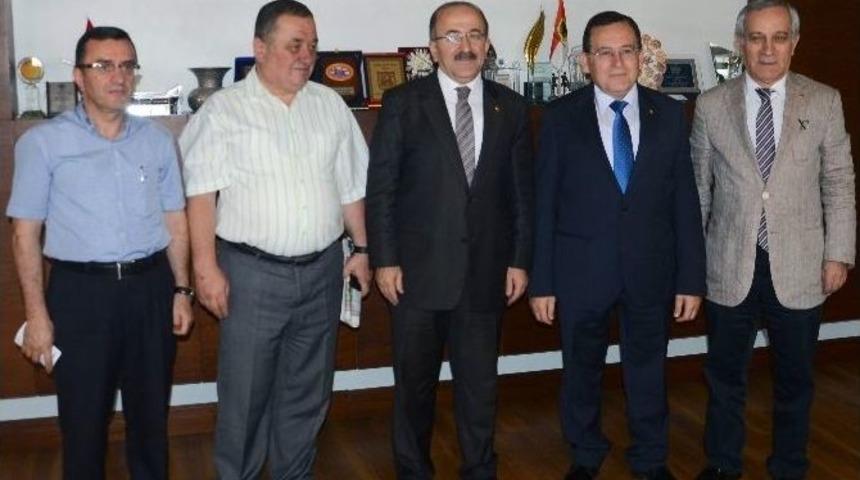 Başkan G&uuml;mr&uuml;k&ccedil;&uuml;oğlu&rsquo;ndan 3.ipekyolu İşadamları Zirvesine Destek