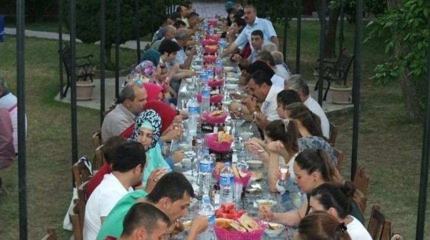 Hzob&rsquo;dan İftar Sofrası