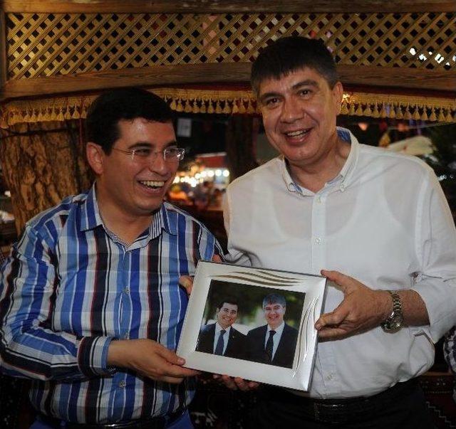 Başkanlar İftar Sırasına Girdi 3