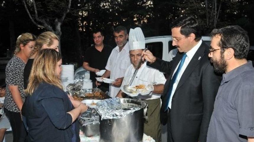 Başkan Ak Huzurevi Sakinleri İle Buluştu