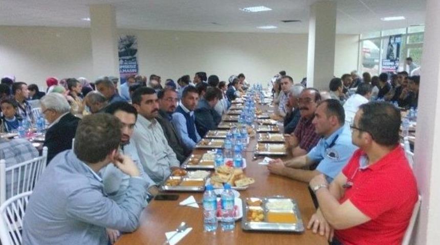 K&uuml;re İl&ccedil;e M&uuml;ft&uuml;l&uuml;ğ&uuml;'nden 500 Kişiye İftar