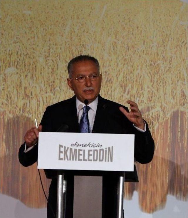 Ekmeleddin İhsanoğlu Seçim Bildirgesini Açıkladı