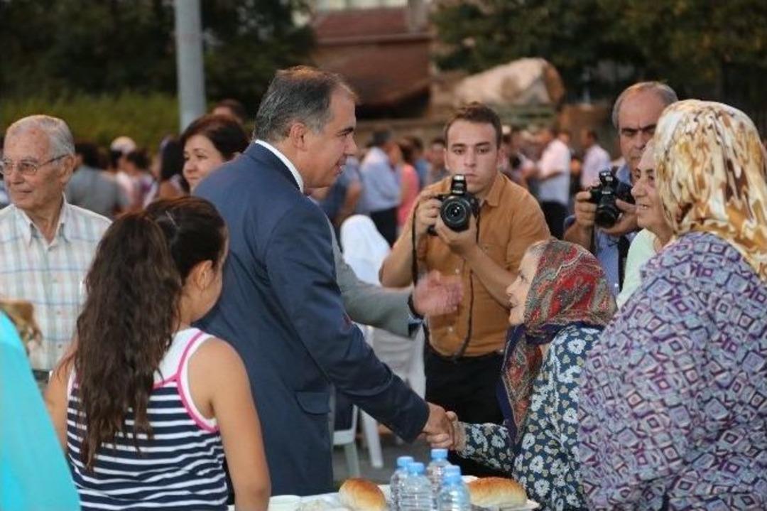 Ak Parti'nin Sel&ccedil;uk Buluşması