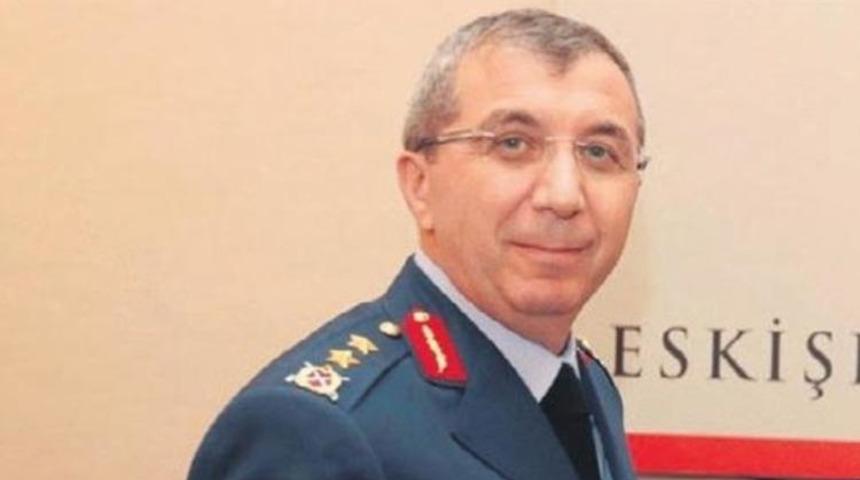 Generalin telefonunda ortaya &ccedil;ıktı! 'Şakirt' oyunu