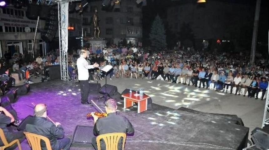 Akşehir&rsquo;de Ahmet &Ouml;zhan Konseri