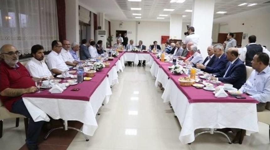 Aksaray Protokol&uuml; As&uuml;&rsquo;deki İftarda Buluştu