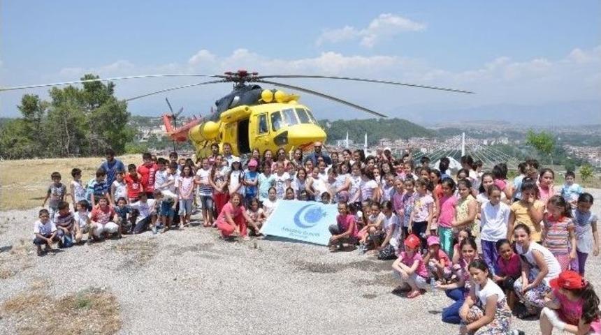 Agd&rsquo;li &Ouml;ğrencilerin Helikopter Heyecanı