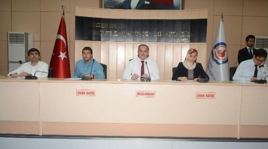 Pamukkale Belediyesi’nden Dar Gelirli Öğrencilere Yardım