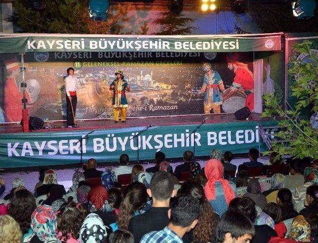 Büyükşehir'in 'ramazan Tırı' Bünyan'dan Geçti