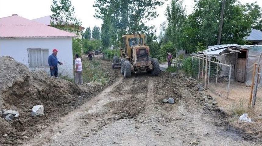 Erdemli Hacıalanı&rsquo;na Yeni Yollar A&ccedil;ılıyor