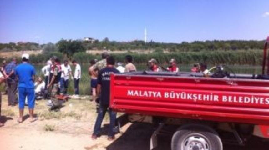 Malatya'da Gölete Giren Çocuk Boğuldu