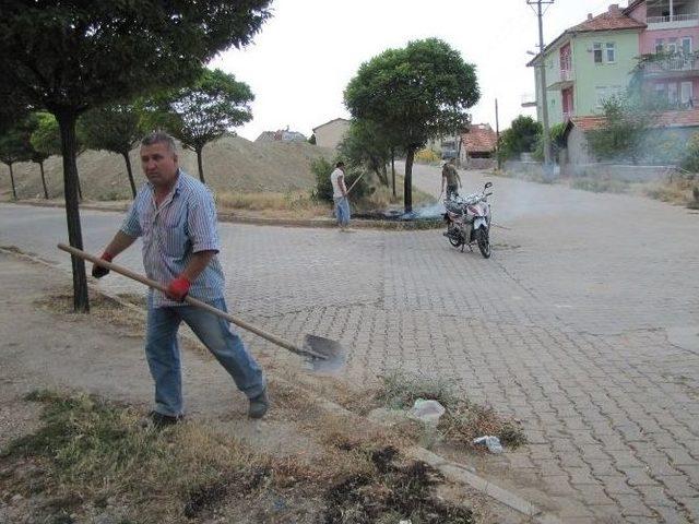 Hisarcık Belediyesi'nden Bayram Temizliği