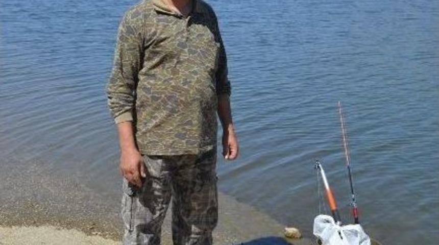 Kula G&ouml;letinde Ka&ccedil;ak Ağ Taraması Yapıldı