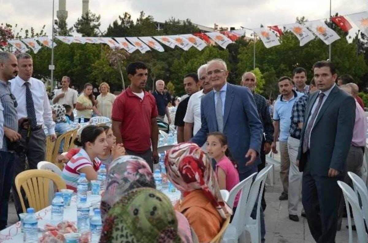 B&uuml;y&uuml;kşehir Belediye Başkanı Yılmaz, Bafra&rsquo;da İftar Yemeğine Katıldı