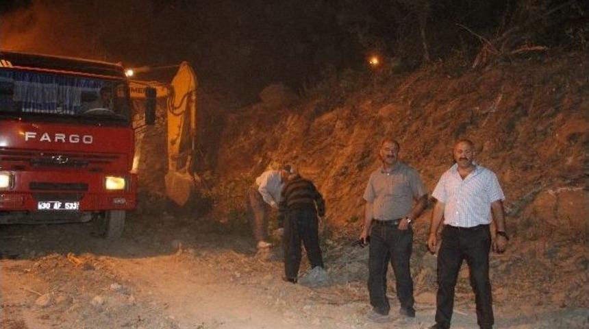 Belediyeden Gece Mesaisi