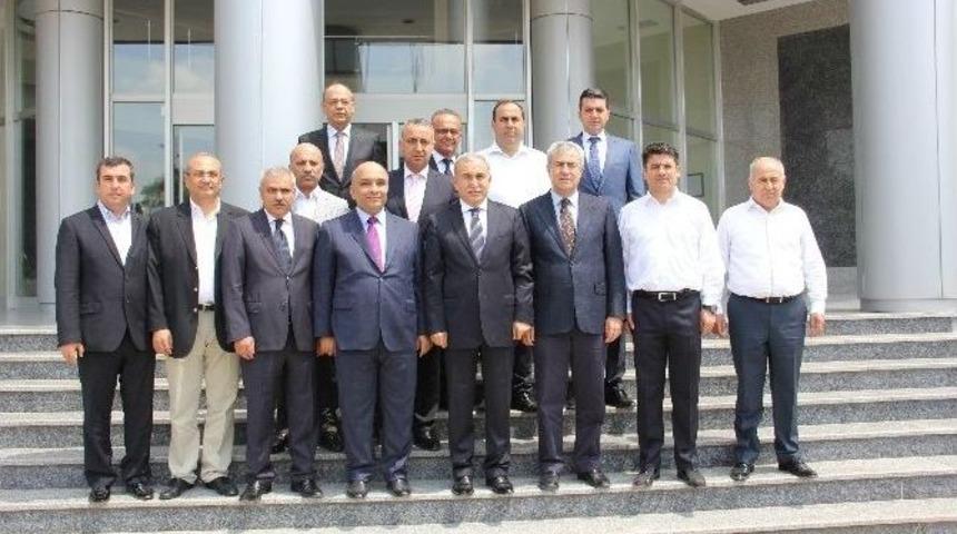 Vali B&uuml;y&uuml;k: "yatırımcının Destek&ccedil;isi Olmayı S&uuml;rd&uuml;receğiz"