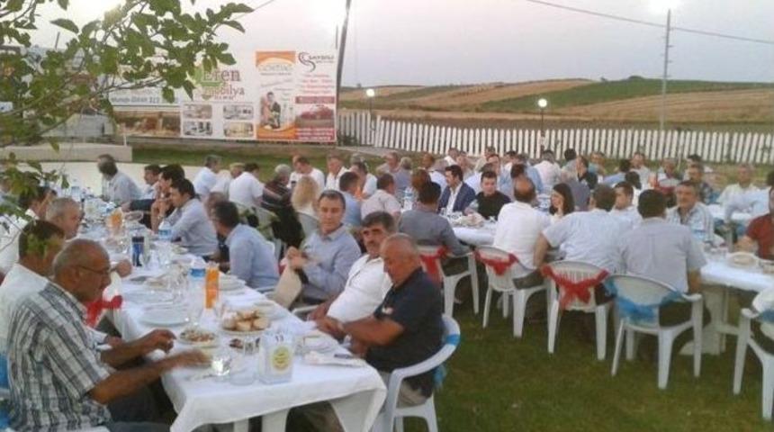 Hayrabolu Belediyesi İftar Yemeği Verdi
