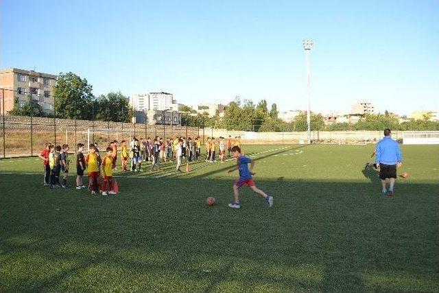 Silvan da Yaz Spor Kursları Başladı 1