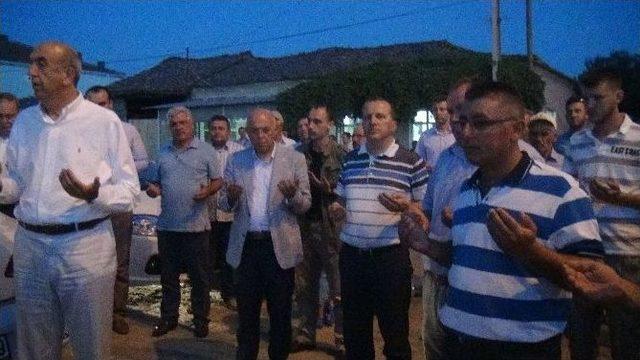 Chp Genel Başkan Yardımcısı Faik Öztrak Ve Chp Tekirdağ Milletvekili Emre Köprülü Süleymanpaşa Belediyesi’nin İftarına Katıldı 2