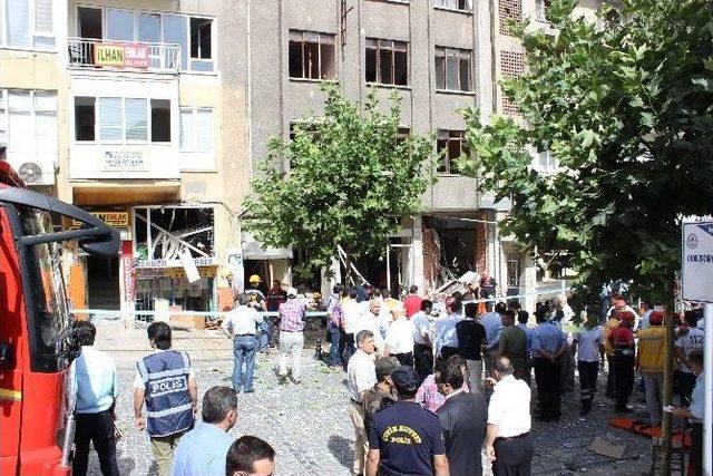 Denizli de Patlama: 1 Ölü, 3 ü Ağır 20 Yaralı 1