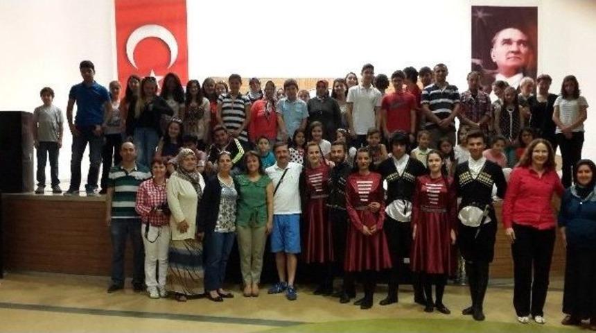Diyabetli Gen&ccedil;ler Yaz Okulunda