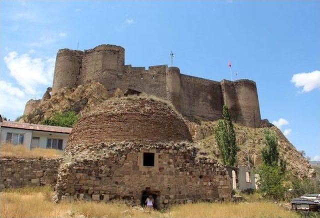 Selçuklu Hamamının Kubbesi Çöktü 2