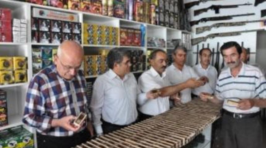 &Uuml;rg&uuml;p&rsquo;te Bal &Uuml;reticilerine Ana Arı Dağıtımı Yapıldı