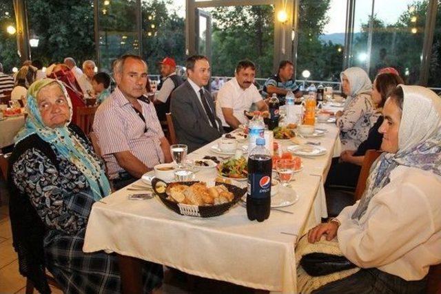 Şehit Aileleri Ve Gazilere İftar Yemeği Verildi 1