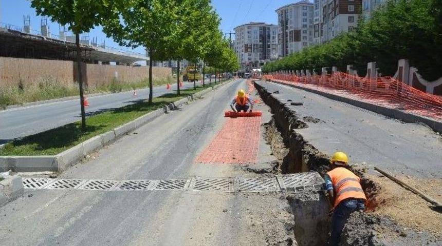 &Ccedil;orlu'da Elektrik Telleri Yerin Altına Alınıyor