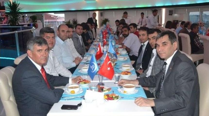 &Uuml;lk&uuml; Ocakları Şehit Ailelerini İftarda Buluşturdu