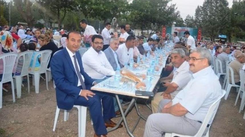 Başkan Alemdar &Ouml;zt&uuml;rk Kurtkulağı Sakinleriyle İftarda Buluştu